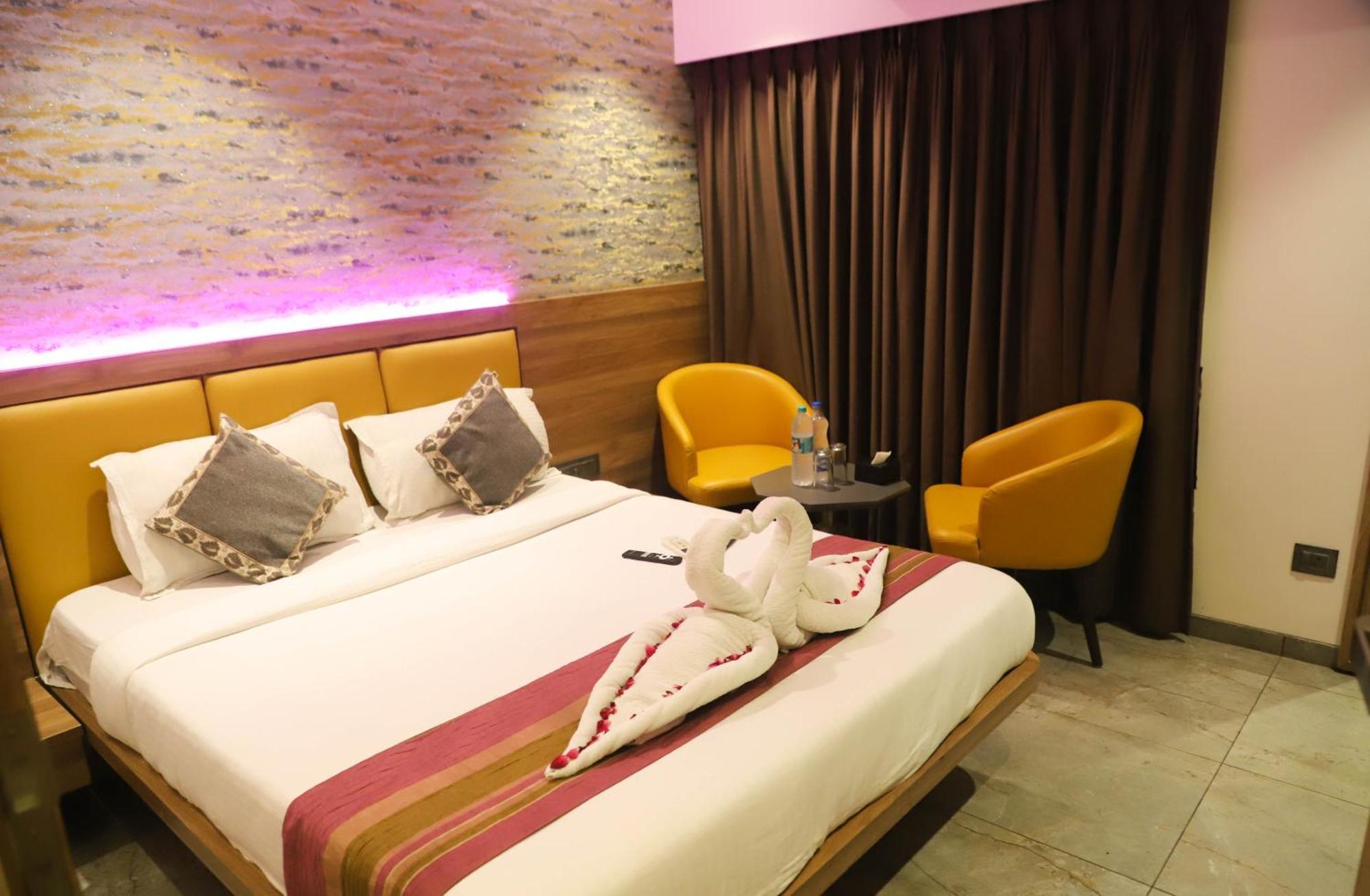 Hotel Aura Inn Airoli ,Digha Nova Bombaim Exterior foto